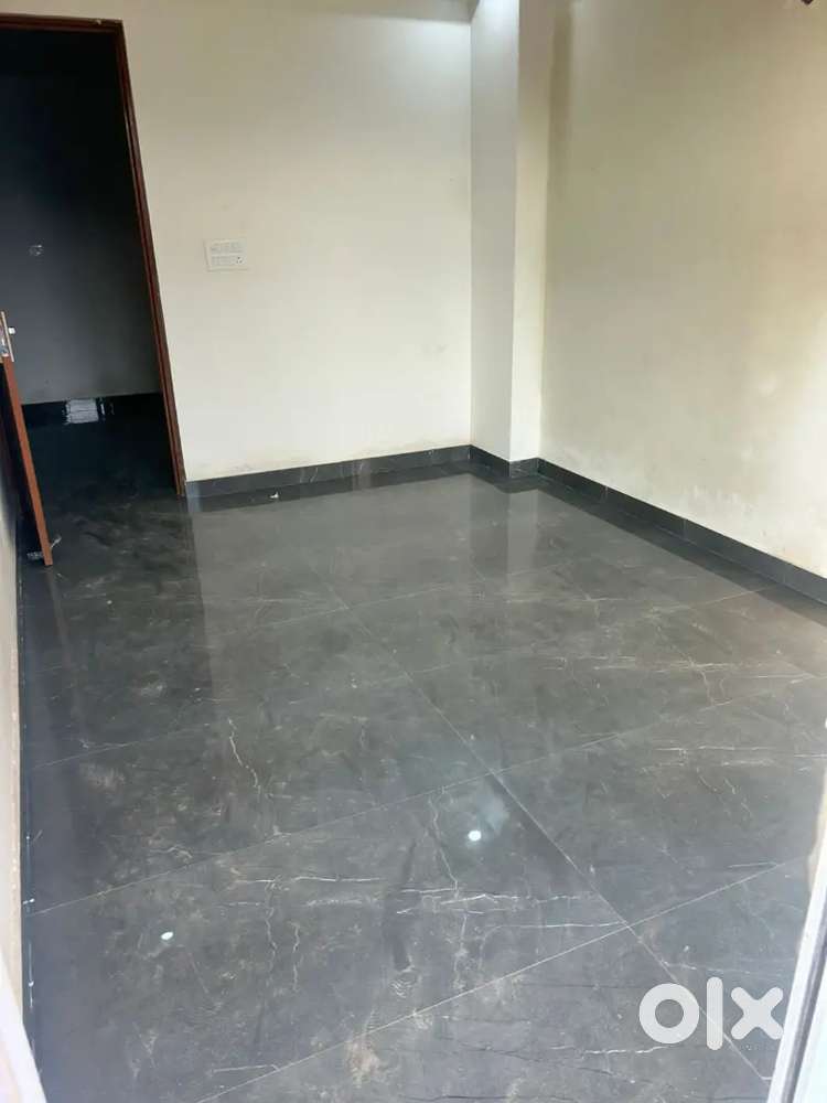 2bhk semi furnished flat 1100 sqft gated community low budget