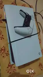 (Ps5Disk Edition)with 1 Year (D membership)+spiderman2(11 mnth warnty)