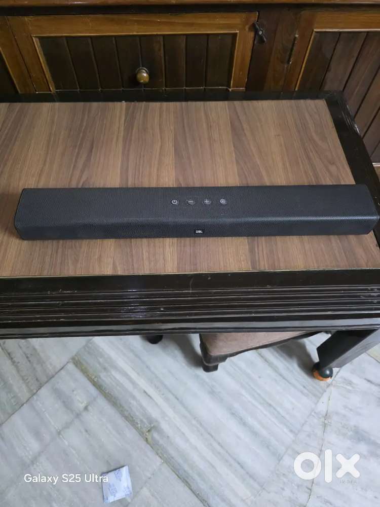 Jbl bar studio 2.0 Sound Bar