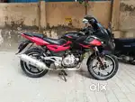 Bajaj pulsar 220F 2015