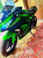 Ninja 300 good condition, less driven.
