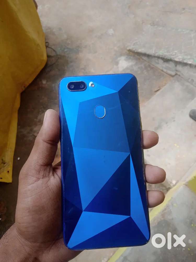 Realme 2 Model