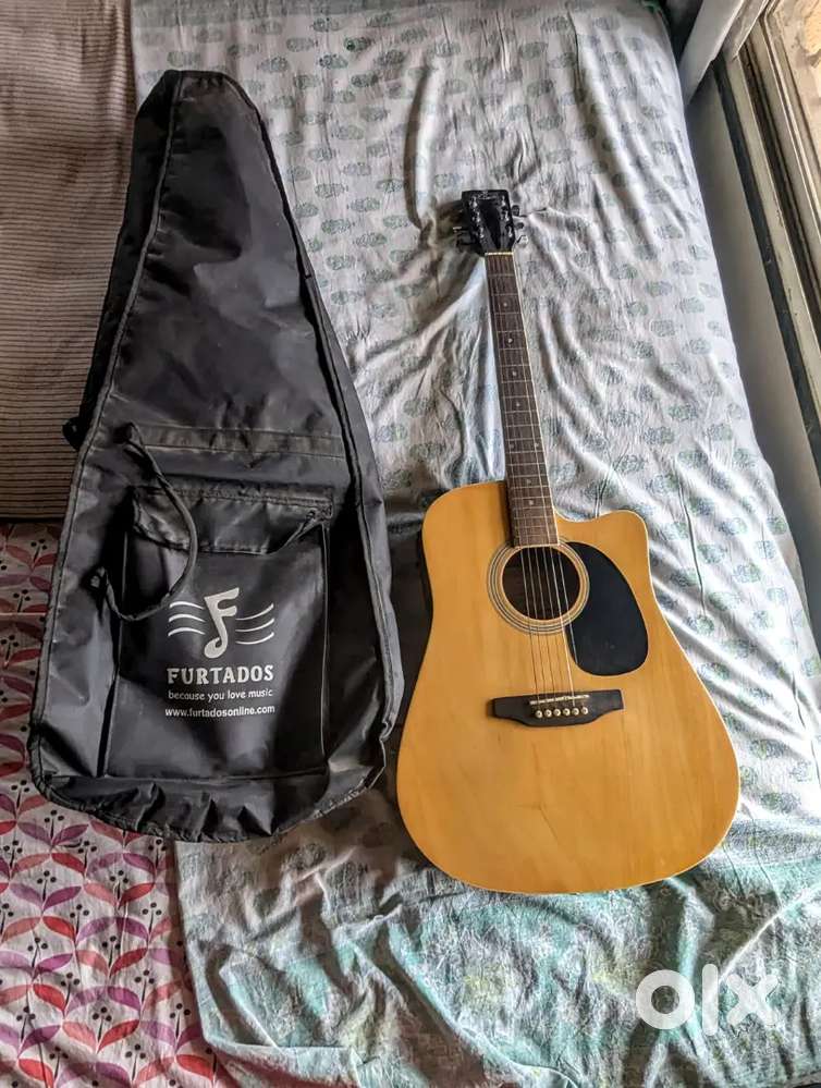 Guitar Pluto Acoustic Excellent Unsend Condition