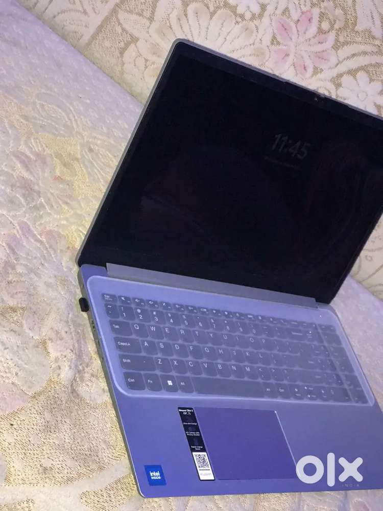 Brand new only 4 month use lenovo ideapad 1