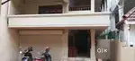 Abaya showroom. Female candidate only