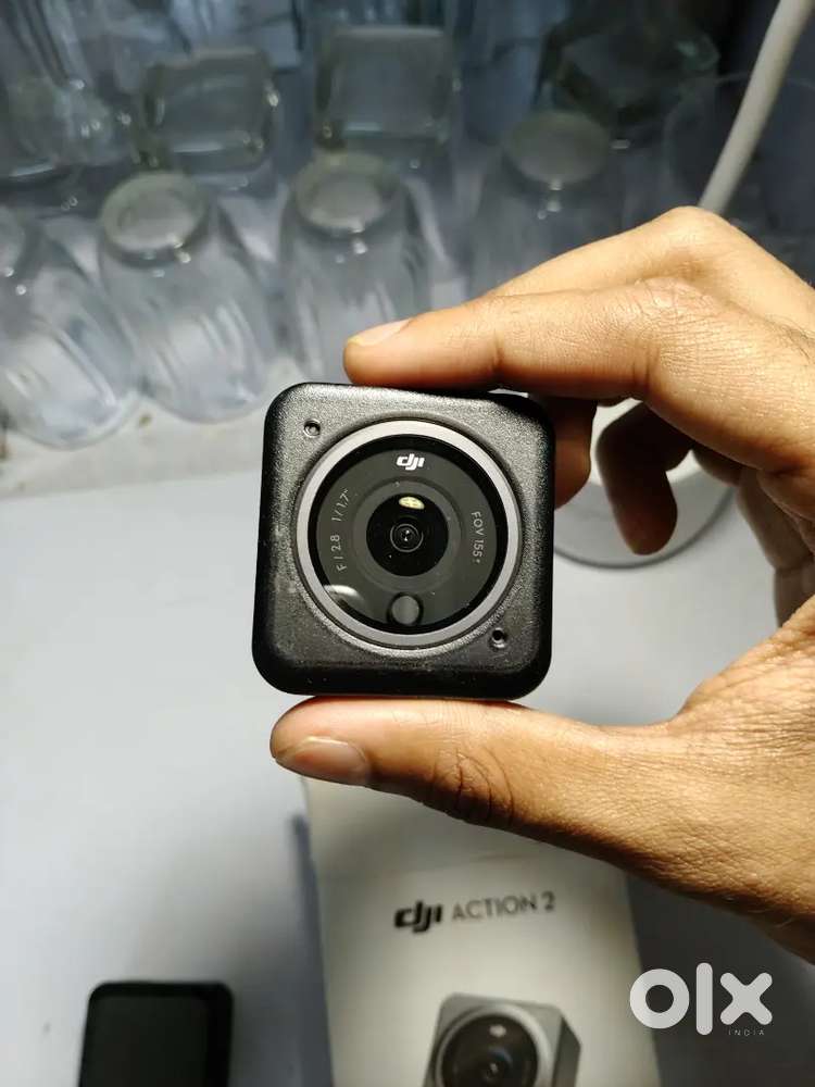 Dji action 2 (128 gb mint condition)