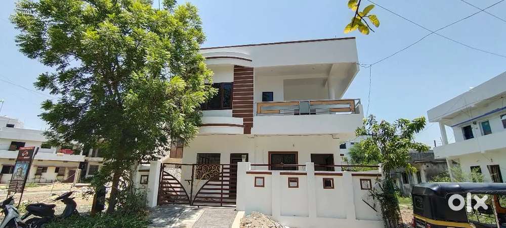 PG FOR WORKING PROFESSIONAL NEAR RAILWAY STATION