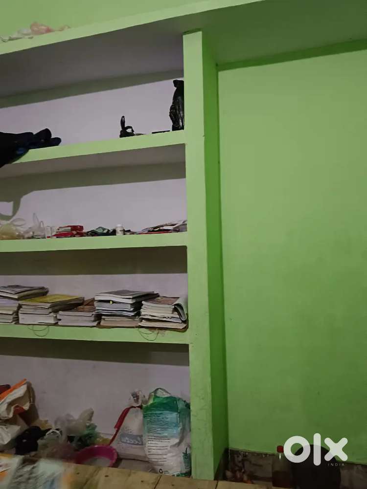 Room patner ki jarurat hai girl