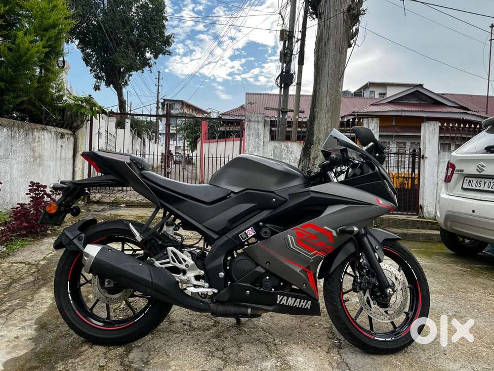R15 V3 BS6 Thunder Grey
