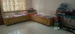 Box sheties with corner