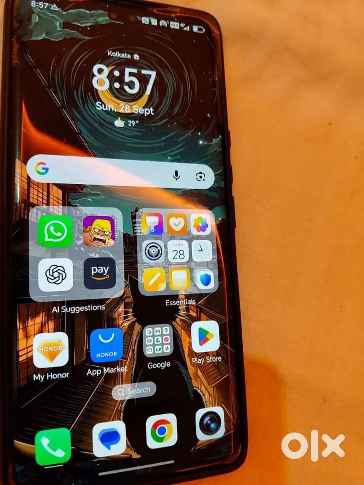 Just 8 months old Honor 200 pro for exchange
