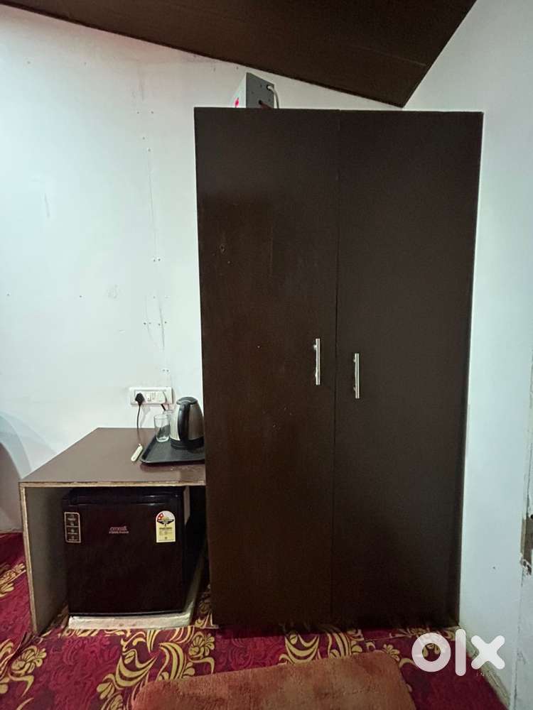 Wardrobe made of 18mm ply