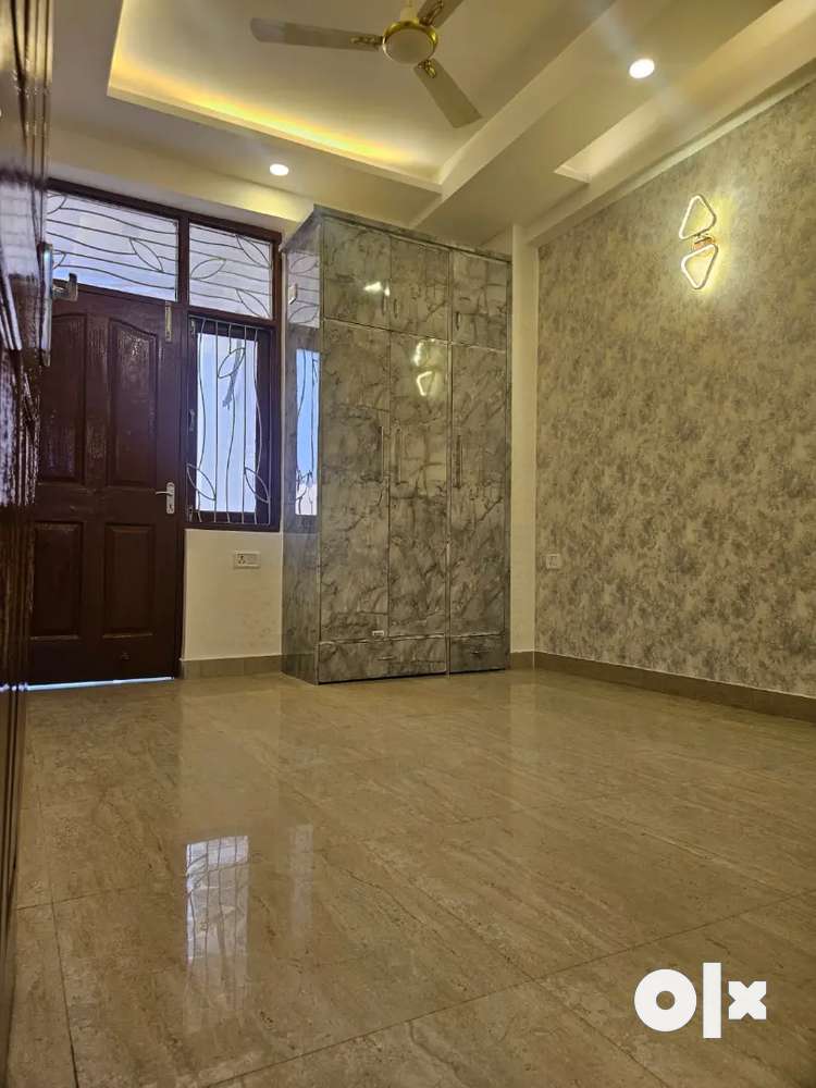 4 Bhk luxury flat lift and parking