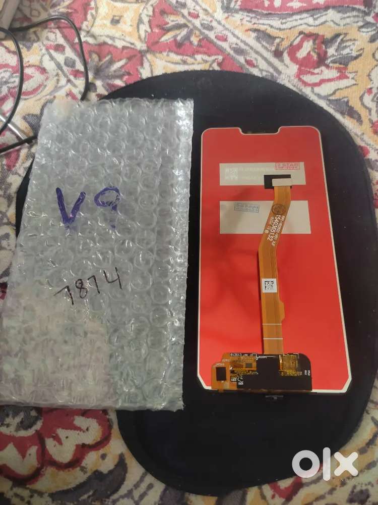Selling Vivo v9 display new
