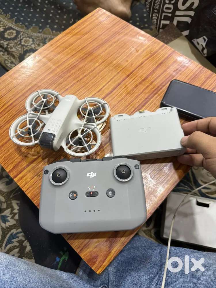 DJI NEO Drone (fly more combo)
