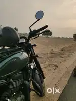 Jawa yezdi roadster