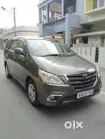 Toyota Innova 2009-2011 2.5 E 8 STR, 2012, Diesel