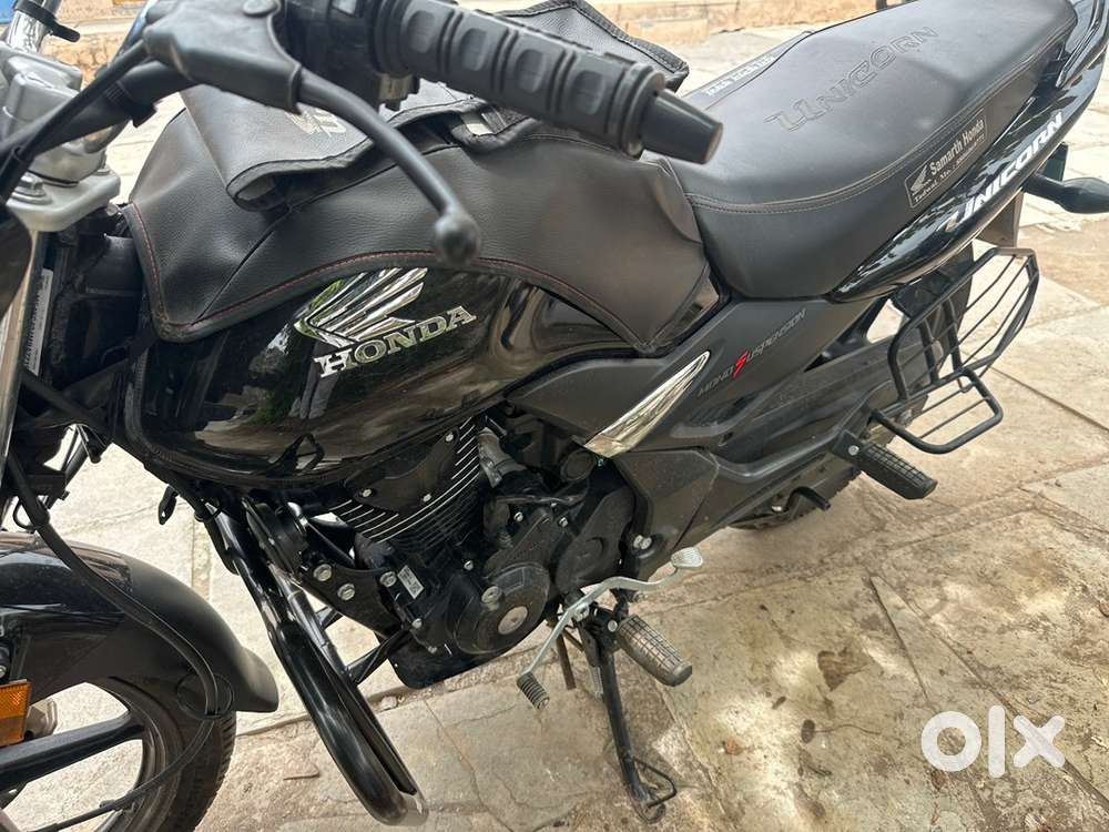 8 months old showroom condition vechile