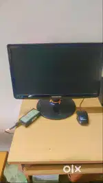 Dekstop Computer with table and HP Printer