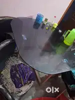 4 seater dinning table
