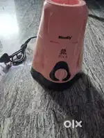 BRAND NEW Bluefly mixie with jars