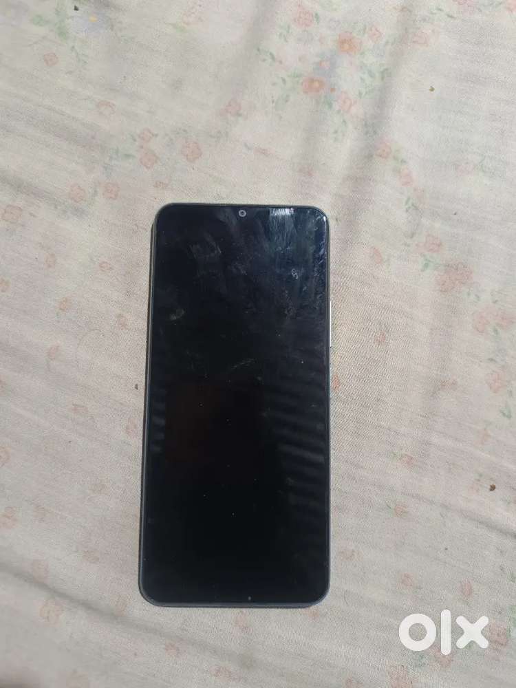 Vivo Y15s RAM 3 GB, phone storage 32 GB