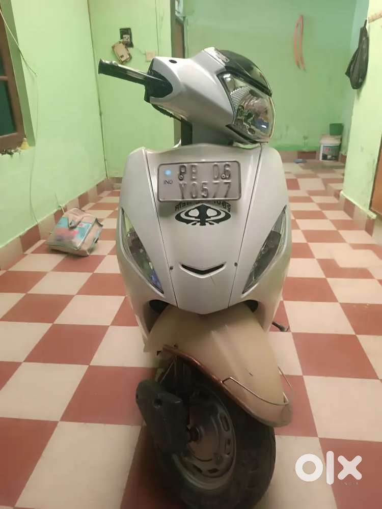 Gud conditions ladies hand run