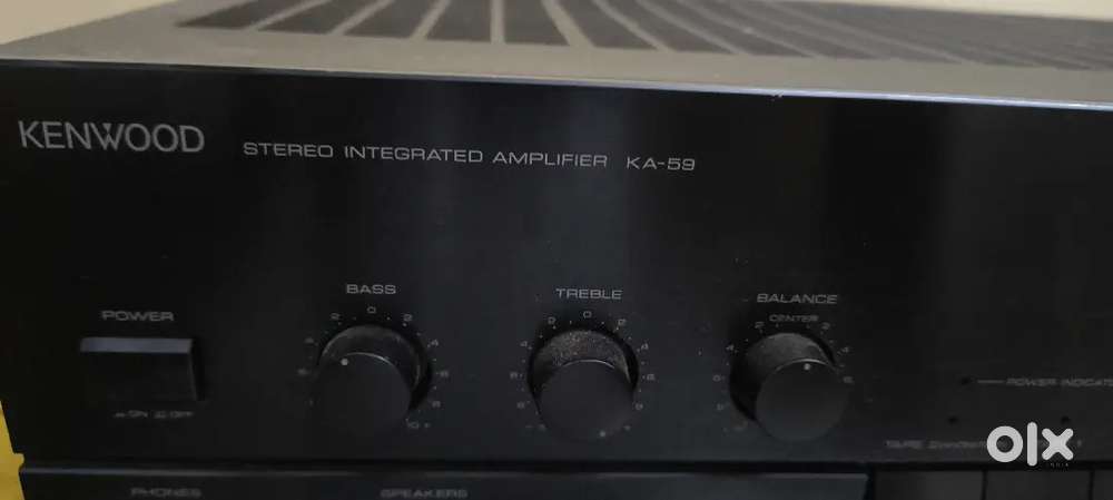 KENWOOD STEREO INTEGRETED AMPLIFIER with two speakers