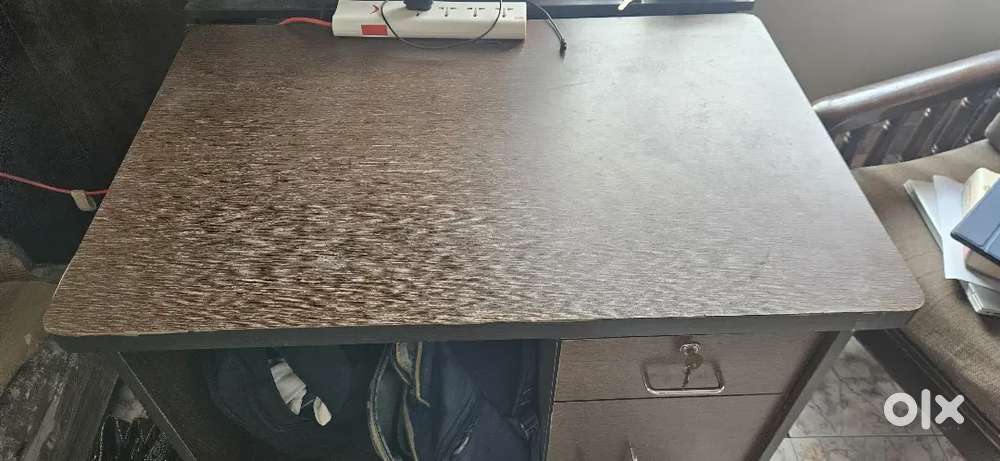 Computer Table
