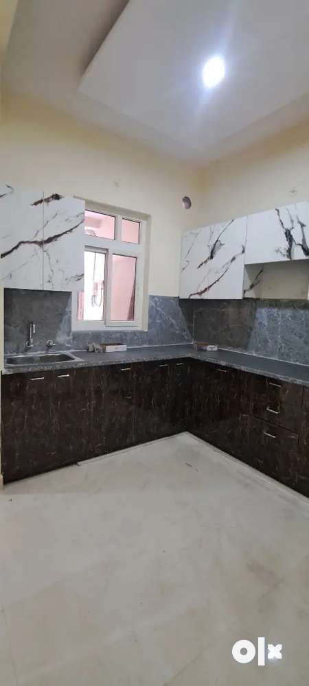 3bhk semi villa for rent in Noida Extension