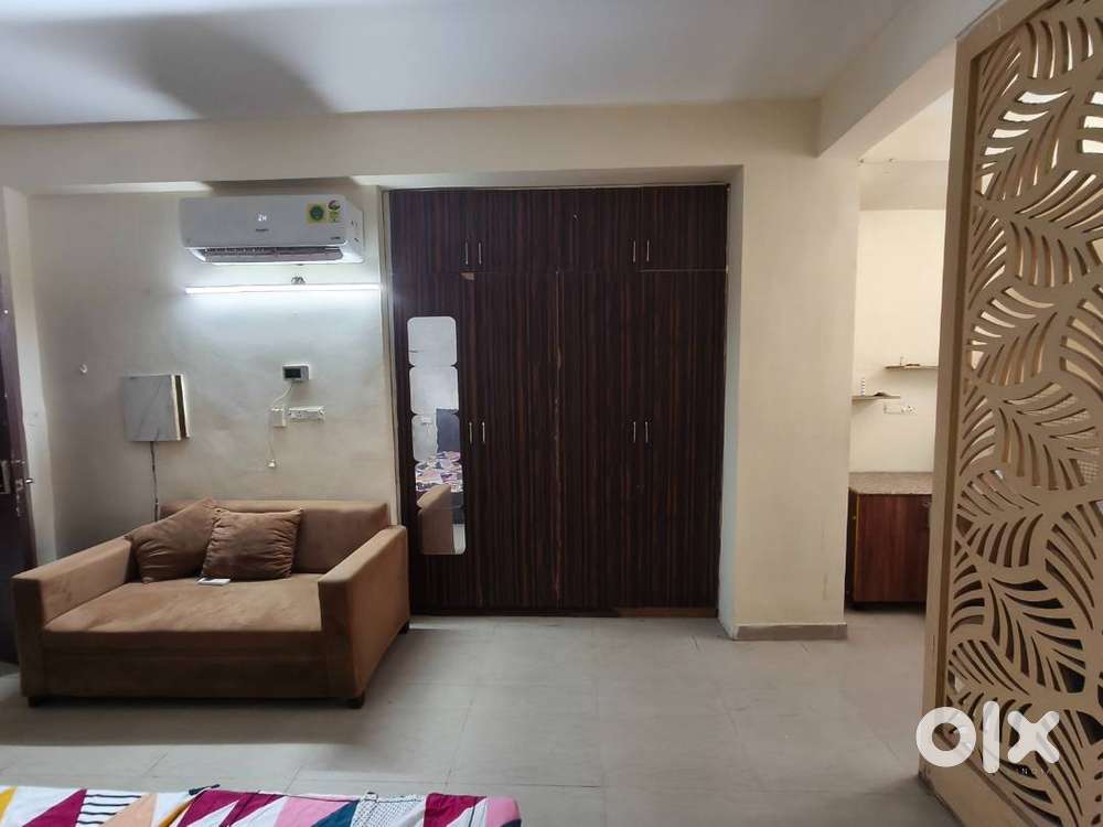 Luxury big room furnished studio with lift peermuchala