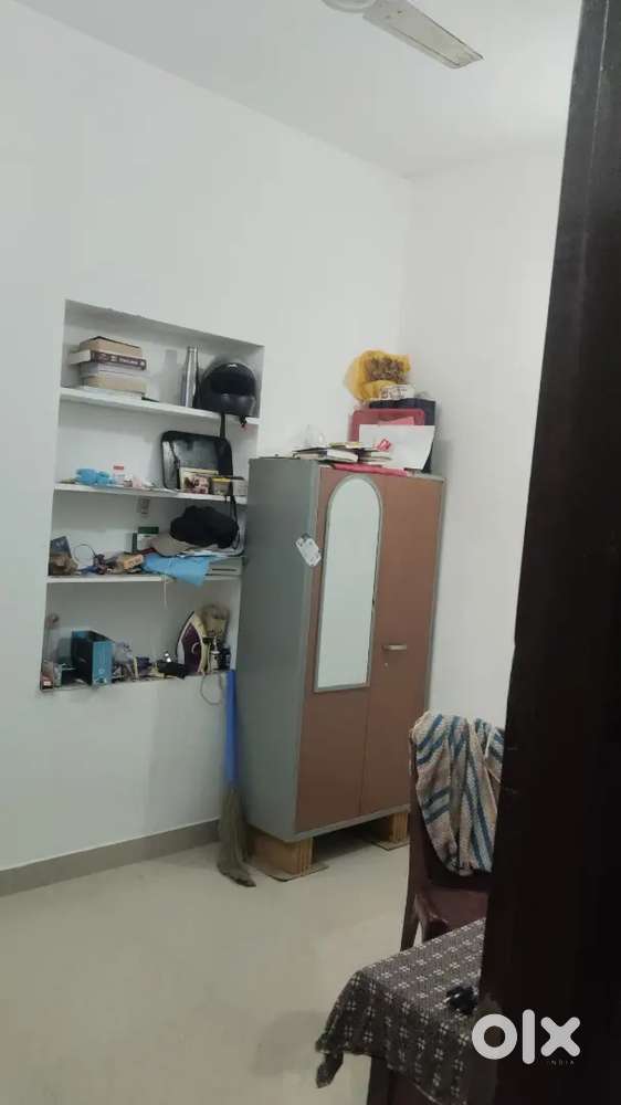 1 rk for rent at pvs rent 8500