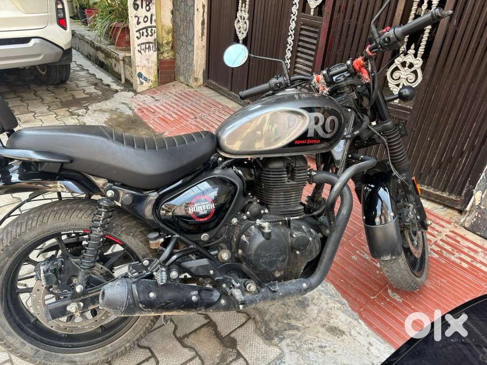 Hunter 350 1 Year Old Excellent Condition