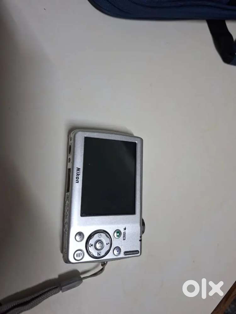 Nikon digital cemara