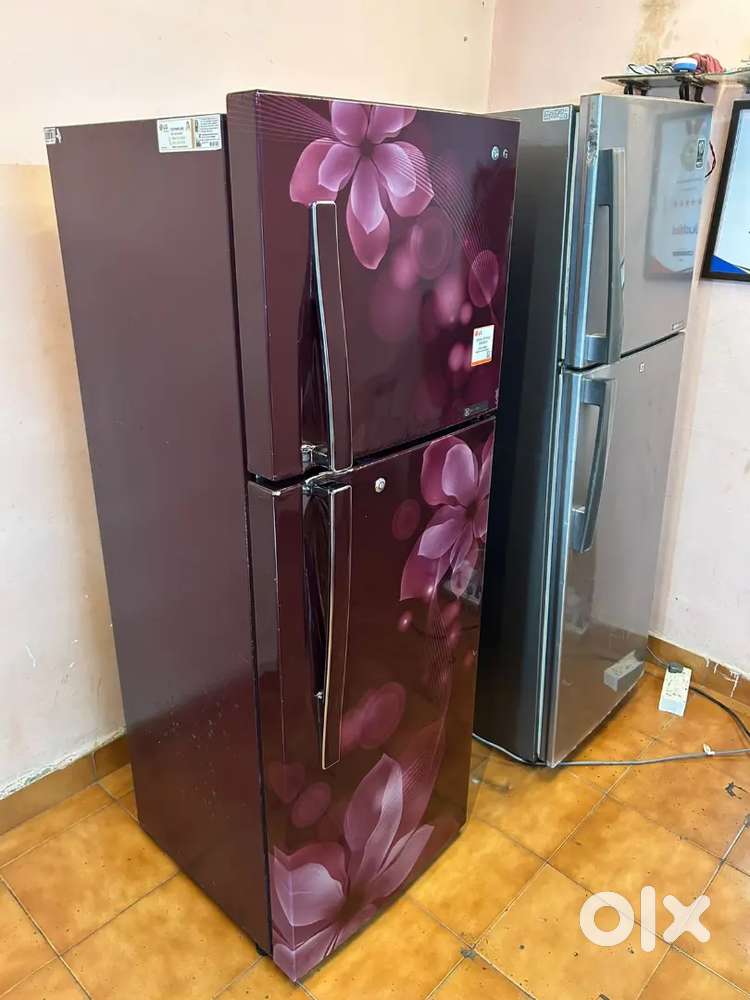 Refrigerator double door fully working condition very good condition
