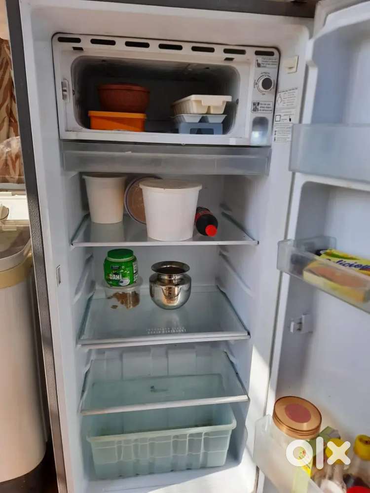 Haier fridge for sale good condition perfect cooling no repair one tim