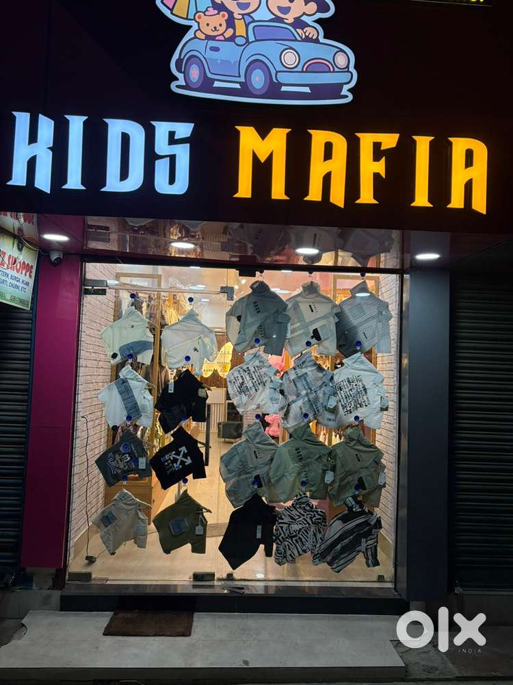 I need one salesman, urgent