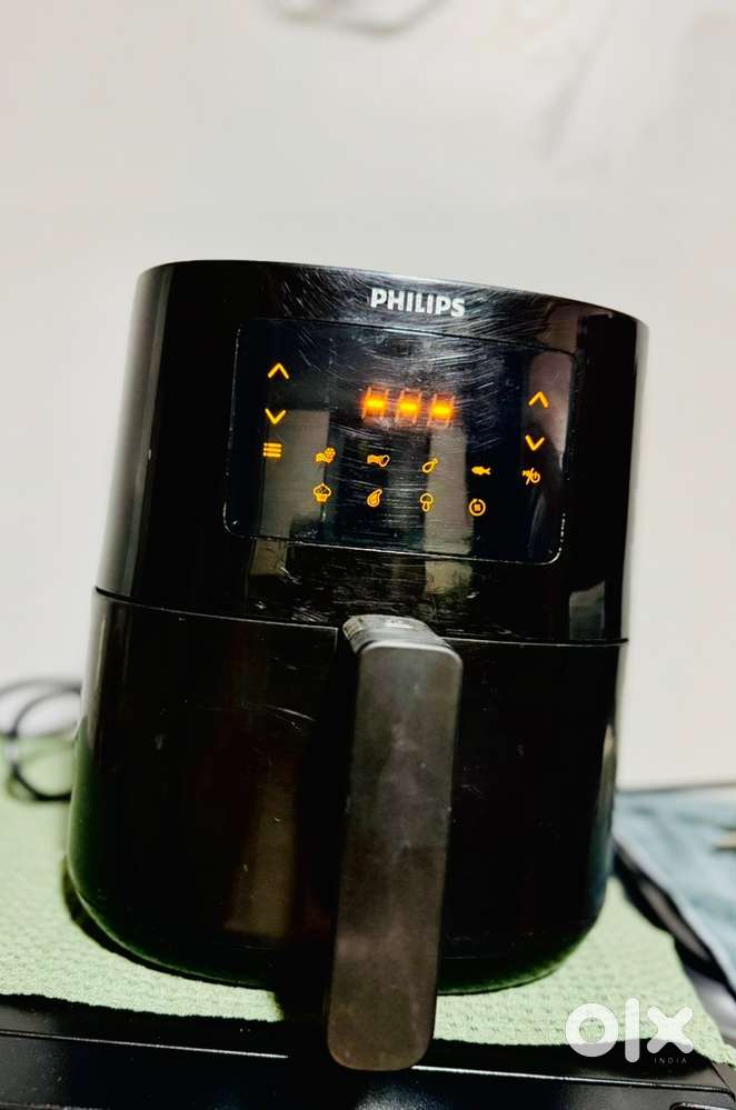 65% DISCOUNT - PHILIPS Digital Airfryer with Touch Panel, 4.1L
