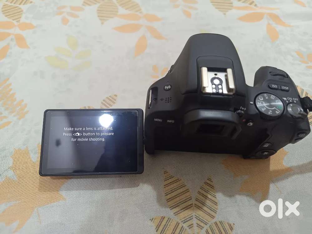 CANON EOS 200D FLIP SCREEN