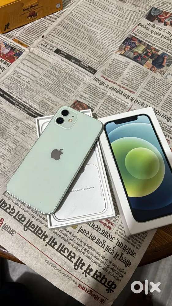 iPhone 12/128gb/battery health 75%