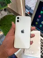 Apple iPhone 11 (64GB) - White