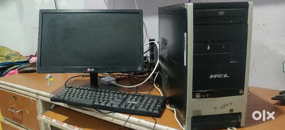 HCL branded desktop core i5  6GB ram 500 GB hard disc 19 inch LED LG