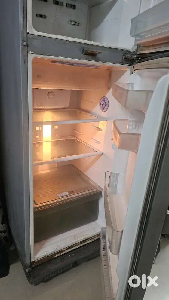 samsung fridge 236 liter ..good candison
