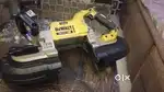 Band saw 20 volt... Model no dcs374