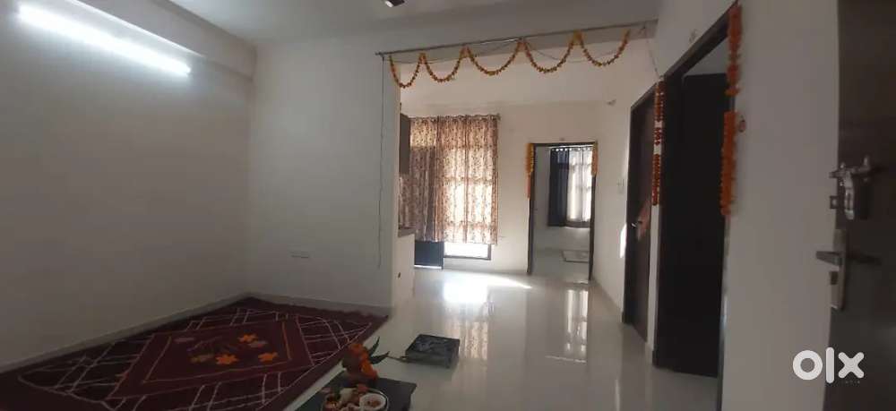 2BHK Semi Furnished Flat