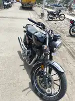 Gadi me koi dikkat nhi he  chalti nhi he isliye sell krhe he