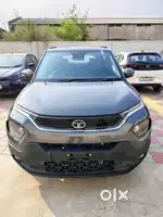 Tata Punch Accomplished Dazzle Sunroof CNG, 2023, CNG & Hybrids