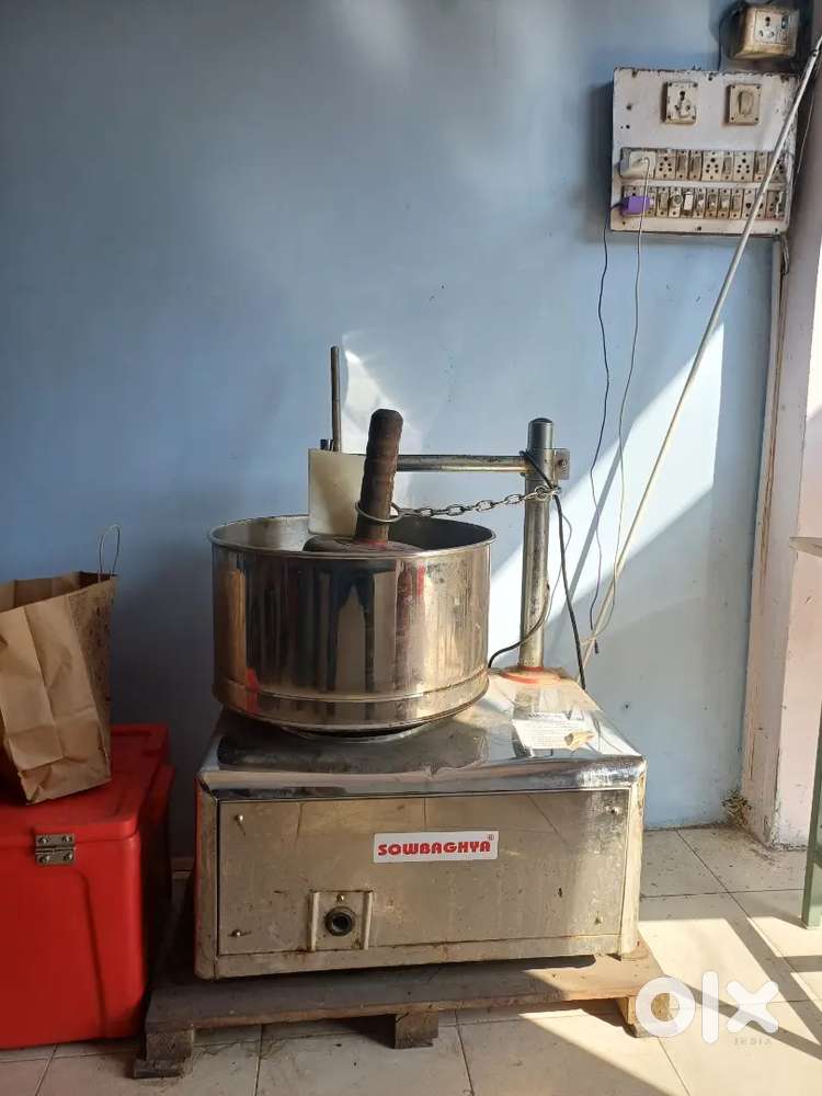 Idli & dosa batter grinding machine