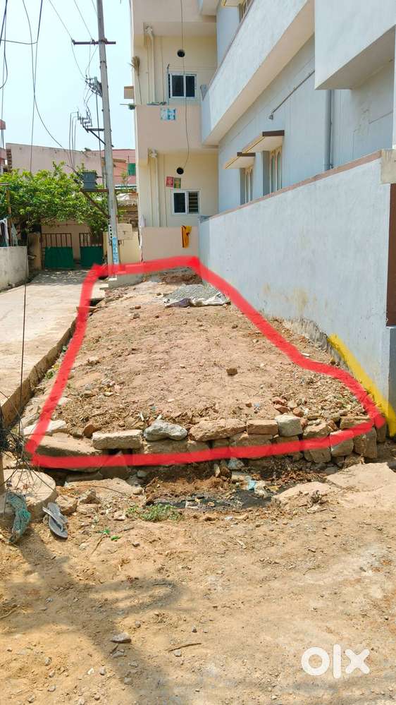 Small land registration land  41 square yards