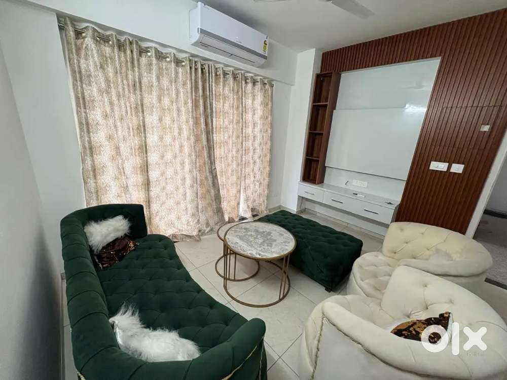 Newly furnished 3bhk for rent